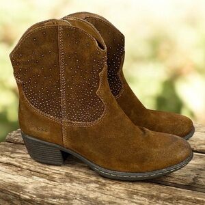 B.o.c Ambrosia Brown Suede Western Studded Block Heel  Ankle Booties Sz 7.5